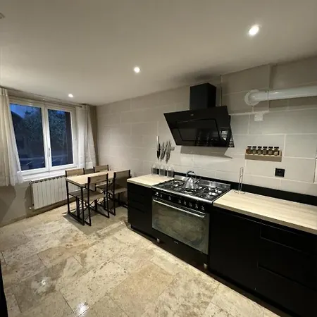 Homestay Maison Ou A Louer Place De L'esplan *