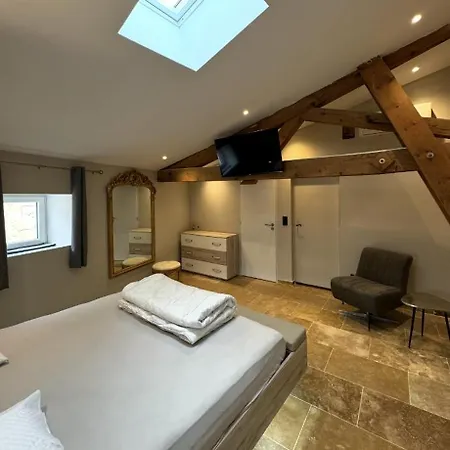 Maison Ou A Louer Place De L'esplan Homestay